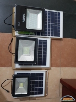 đèn pha năng lượng mặt trời
